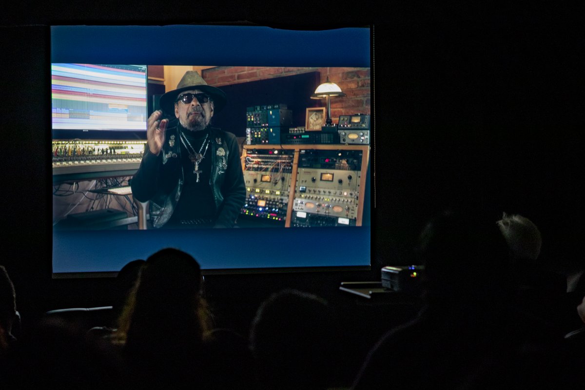 pieza_estudios's tweet photo. De la función especial para el documental #LosPilares del rock mexicano de @JalilLandell1
Hicimos proyección y audio en vivo para el showcase del maestro #JavierdelaCueva
📷: @SabiduriaCutre
#cineclub #produccionaudiovisual #audioenvivo #venue https://t.co/08i1Cr2pj8