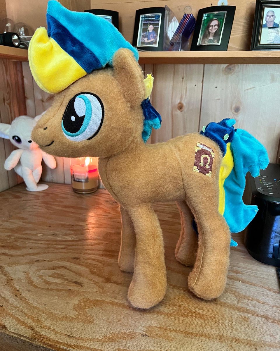 nui_fox's tweet photo. Progress pictures of the pony commission. I am having so much fun with this one! 💕 #plush #plushies #plushmaker #handmadetoy #nuifox #kawaiiplush #smallbusiness #etsysshop #kofi #plushartist #handmadeplush #handmadewithlove #commissionsopen #commission #mylittlepony https://t.co/lmDzworrFm