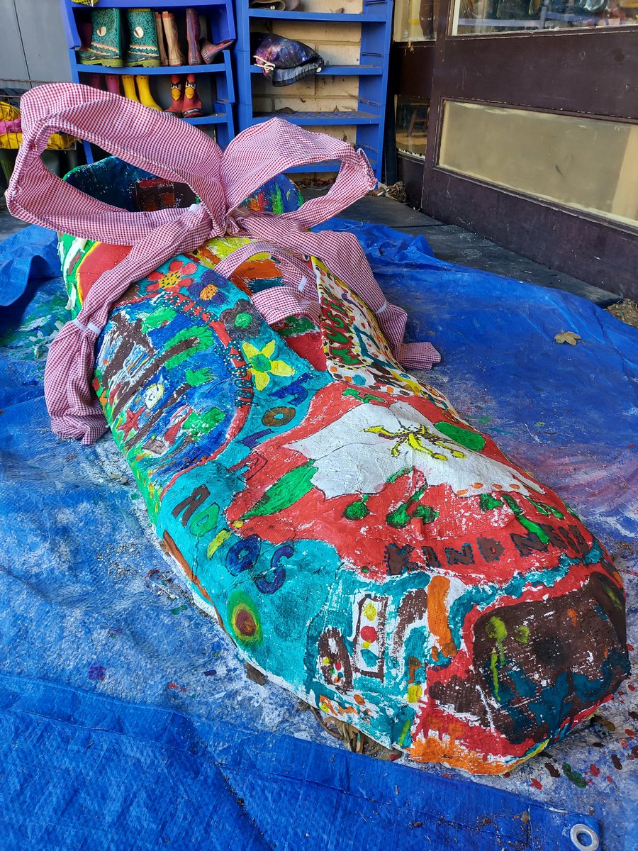 A. Elizabeth tweet media