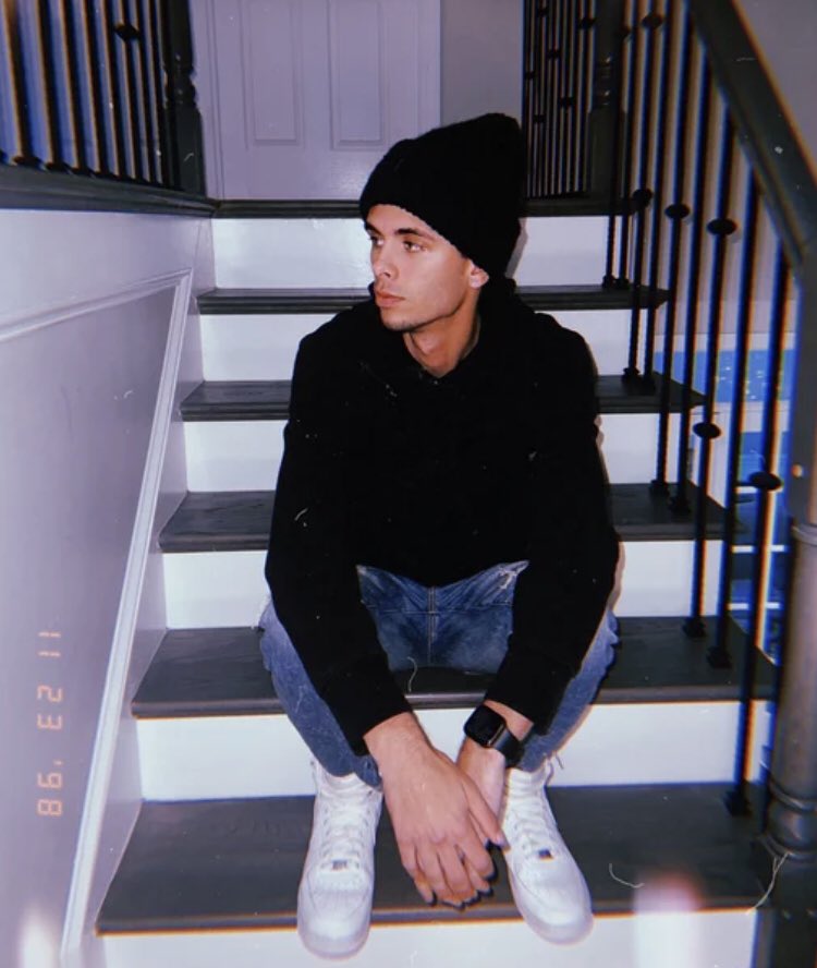 TRUMUSIC_Ent's tweet photo. Head over to Spotify and check out @TheGavinMinor &amp; new tracks “Bands” &amp; “Outta Me”. He’s making waves on our hot Spotify playlist along with all other streaming platforms! Check out the tracks below!

@TheGavinMinor 🔥

Be sure to follow the artist!

https://t.co/53A5wg4A3D https://t.co/jvYJYp8kFa