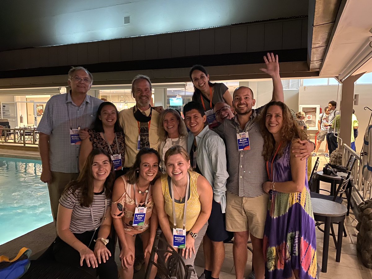 #ABS2022 was 5 intense days of cool science, great presentations, and wonderful people! Ready to take a breath and a break now 😅 Shoutout to the Conservation Committee for being the best! +photobomb by program officer extraordinaire @XEBernal