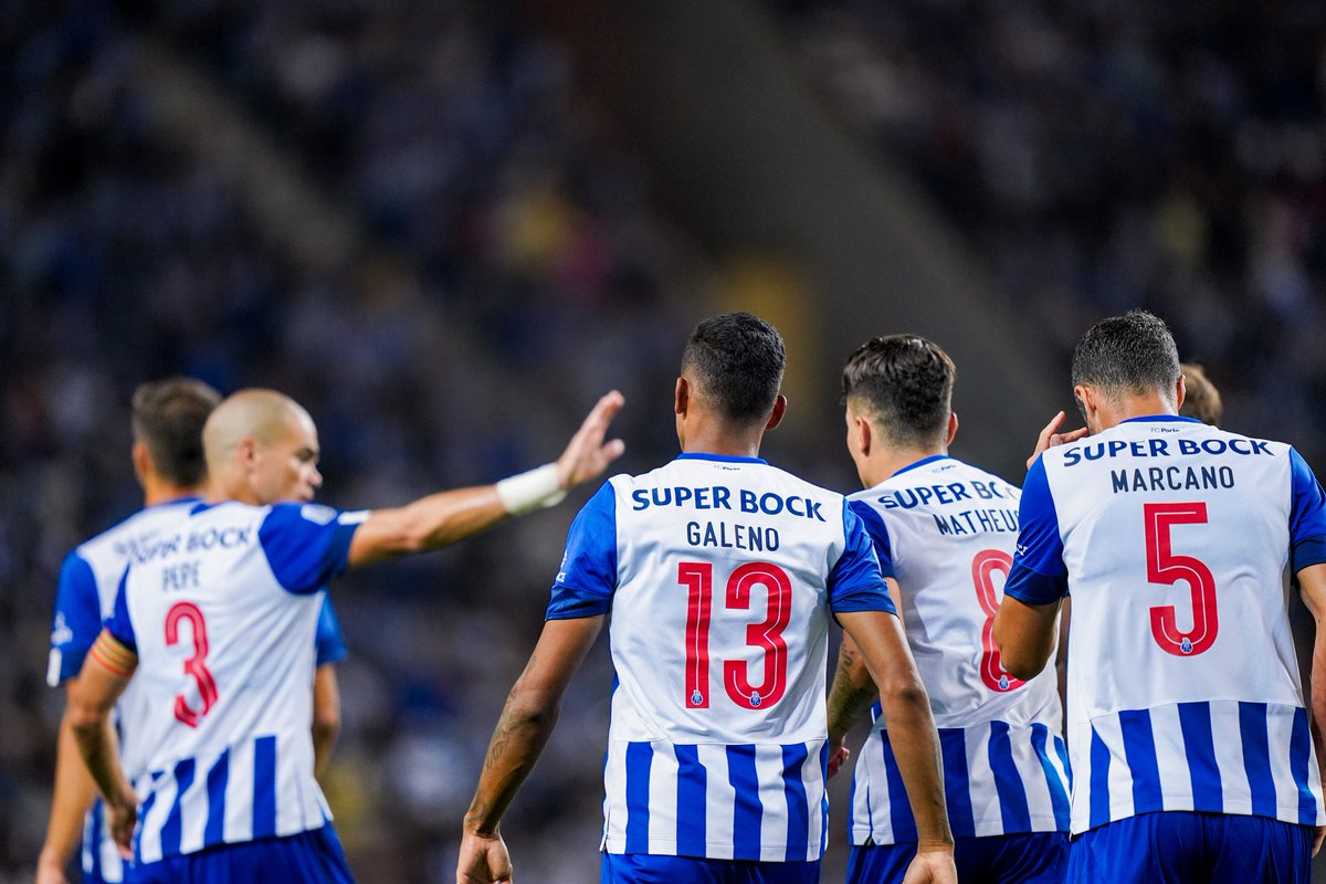 IvaNFCPortO's tweet photo. 💪 Возвращение к победам

«Порту» со счётом 2:1 обыграл «Монако» в день возвращения «синего моря» на Эштадиу ду Драгау.

📃 Подробнее: ➡ https://t.co/5vK8WAUEMQ

#FCPorto #FCPASM https://t.co/QkmAS8TLXB