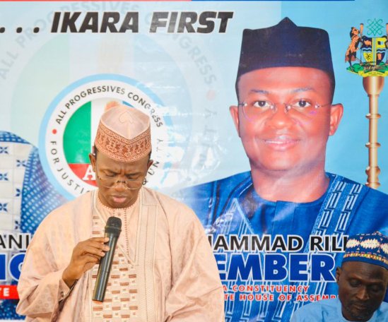 MS_Rili's tweet photo. "You quit, you lose. You keep going, you may still lose. But, your ambition will never die."
Fixing Ikara LG has and will always remained the ambition, we wonβt ever relent efforts to actualize that very ambition.
#IkaraArise
#IkaraFirst
#PuttingPeopleFirst https://t.co/HgpenG6sC0