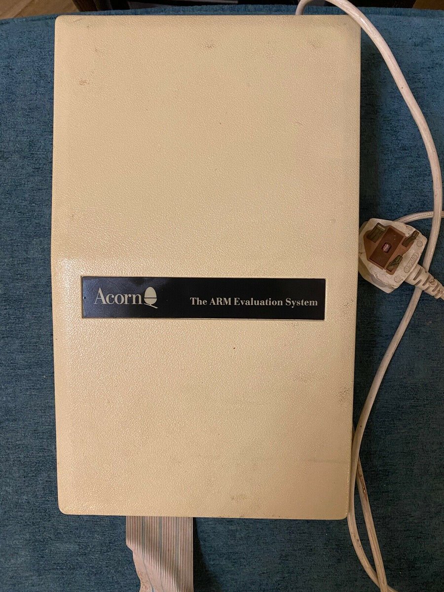 KevEdwardsRetro's tweet photo. The ARM processor ( 1st working in 1985 ) was made available as a 2nd processor for the BBC Micro in 1986 - both created by Acorn Computers. The ARM Evaluation system featured 2/4MByte of RAM and an 4MHz ARM 1 CPU. This cost a whopping £4,500+VAT excluding the BBC Micro! https://t.co/RbjJsNjf74
