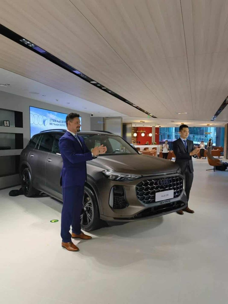 OtsileJK's tweet photo. China only seven-seater Audi Q6 unveiled. https://t.co/w7KDvOxiaW