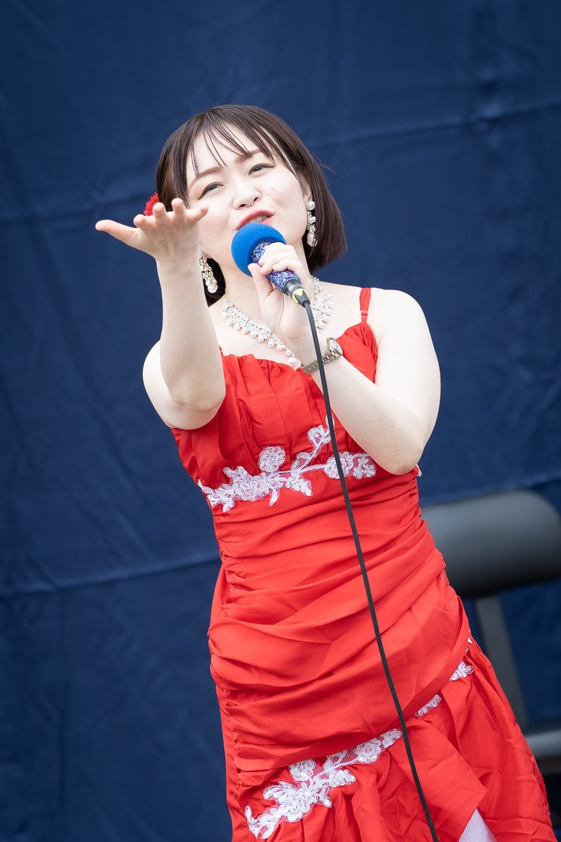 rakkooo1's tweet photo. 2022.07.24
アップルヒル26周年祭

#張間陽子
#ハリコ
#道の駅なみおか
#アップルヒル https://t.co/3v3xfjdelb