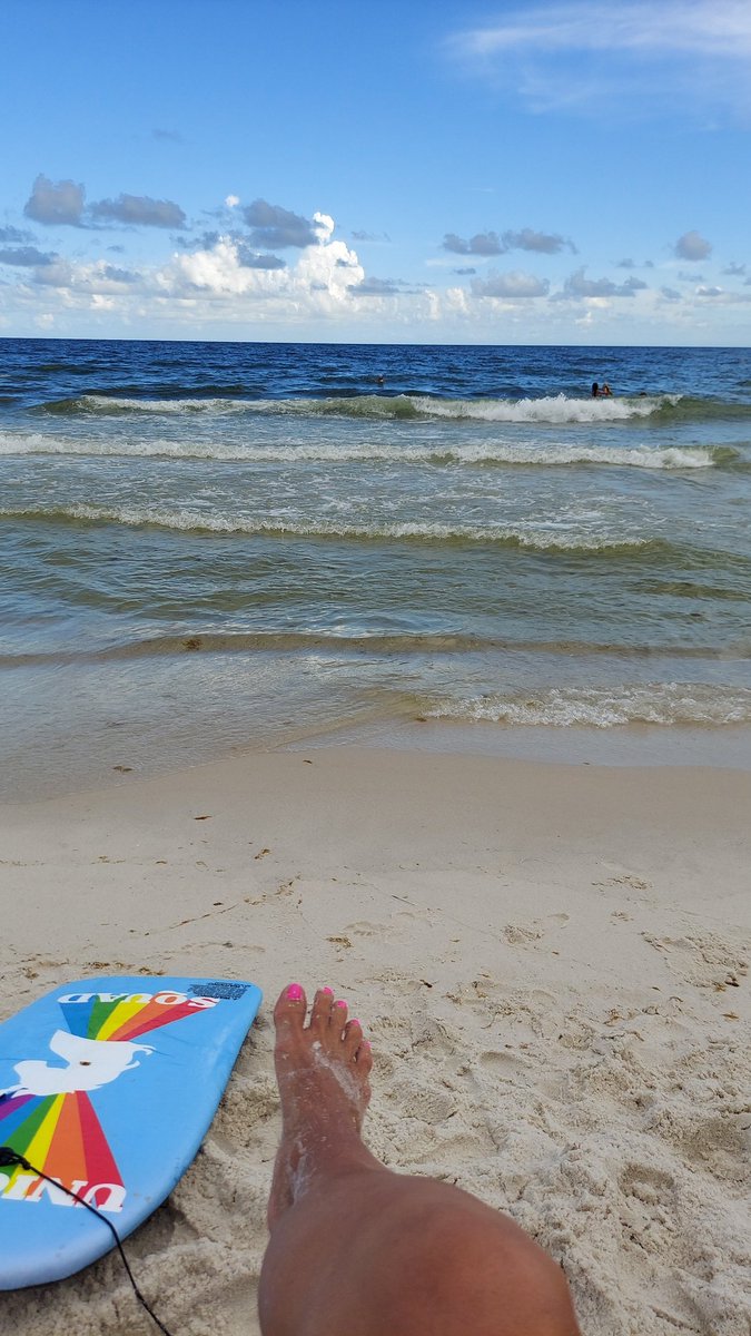 FFFLovingGi's tweet photo. Living my best life! #muchneededvacation https://t.co/TXAjmTM4bg