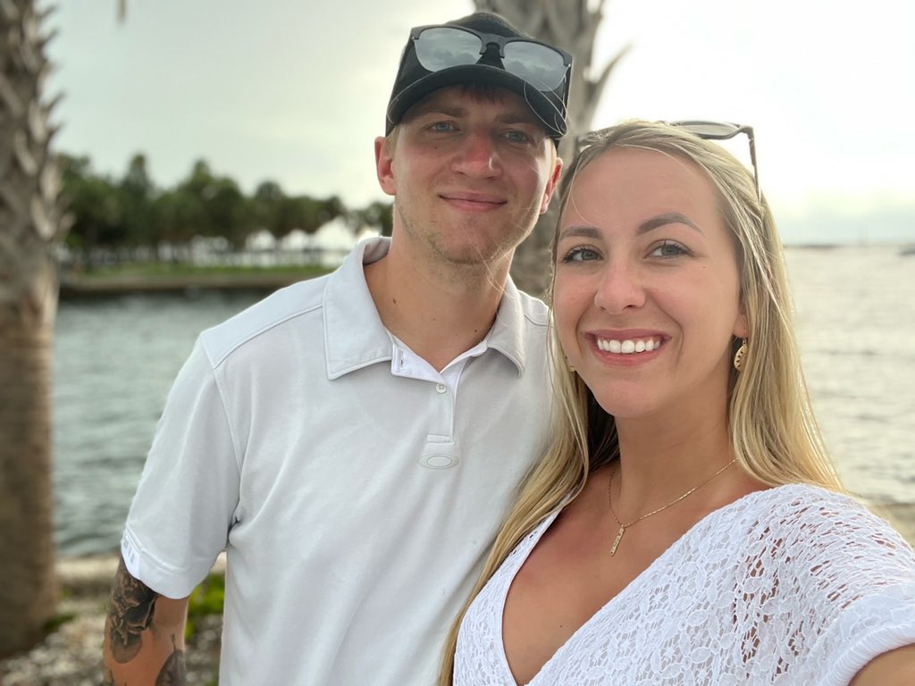 mtl_2015's tweet photo. This is your sign to book a flight to Florida for the weekend &amp; don’t tell your significant other till after your flights are booked. You will have the best time ever 🫶🏼 https://t.co/dxuJAtqdgM