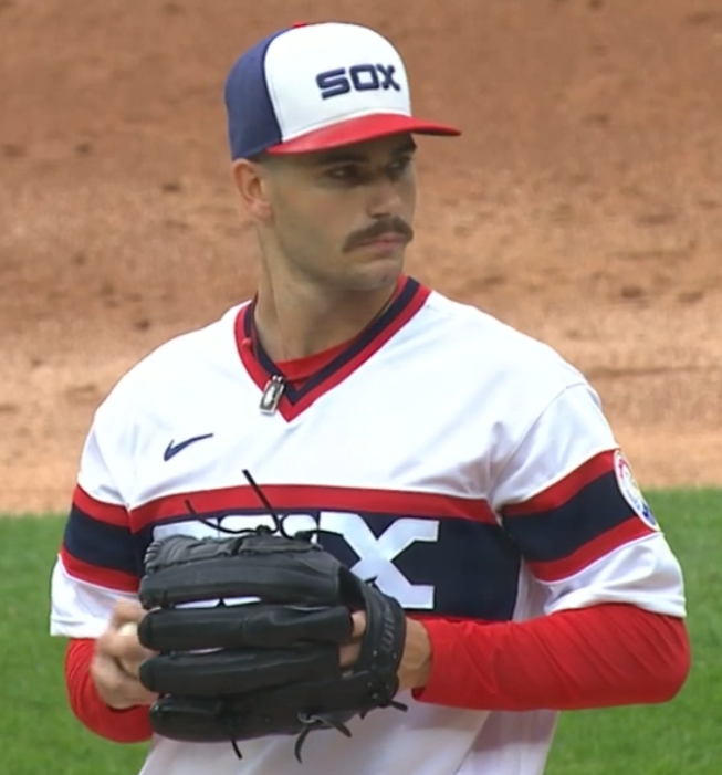 Complete list of MLB starting pitchers in all of history to allow only 3 earned runs in an 11-start span:

Bob Gibson, 1968
Dylan Cease, 2022

That's it.  That's the list.