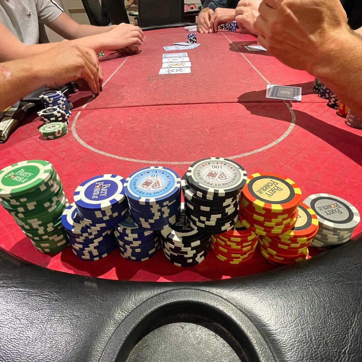 pokerbegood's tweet photo. Chip leader @PokerStars @WPT @partypoker #poker #pokerlife #follow  #NewAccount #live #game #win #f1 #chipleader #chip #leader https://t.co/Ek0TvvKXkP