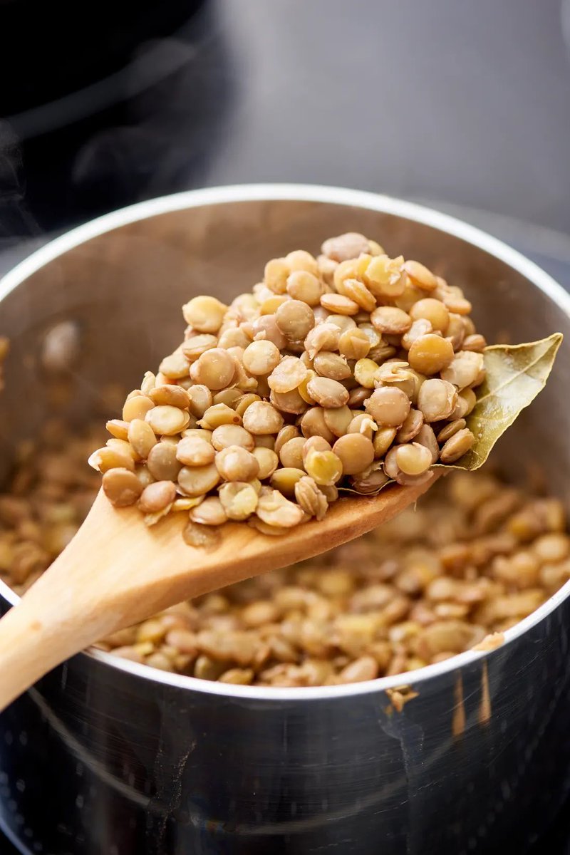 schmoozequeen's tweet photo. How to Substitute Lentils for Ground Beef 🚫#Beefless 
#Lentils #GroundBeef #VeganizeIt #Plantbased #Mince 
https://t.co/fh8LQpq63P https://t.co/GInxGzPMil