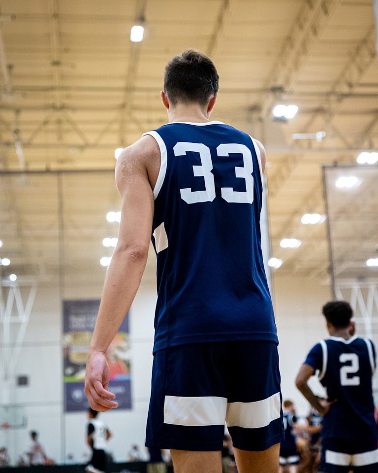 Another (and this time the last one) AAU season is in the books. Thank you, <a href="/rensunited/">rensunited</a> coaching staff, for all the hard work throughout the summer and my teammates for a great atmosphere within the team and so many unforgettable memories. #out