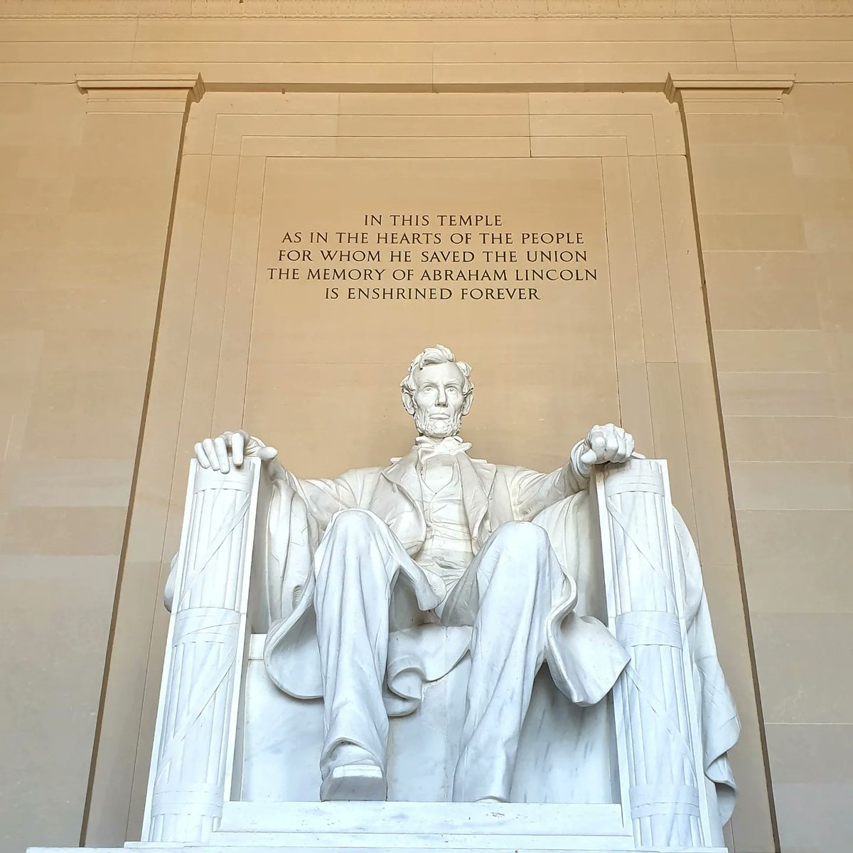duncanwilkinson's tweet photo. Went to see the original Vampire Hunter #AbrahamLincoln #Washington #DC https://t.co/zeJdA8ErE9