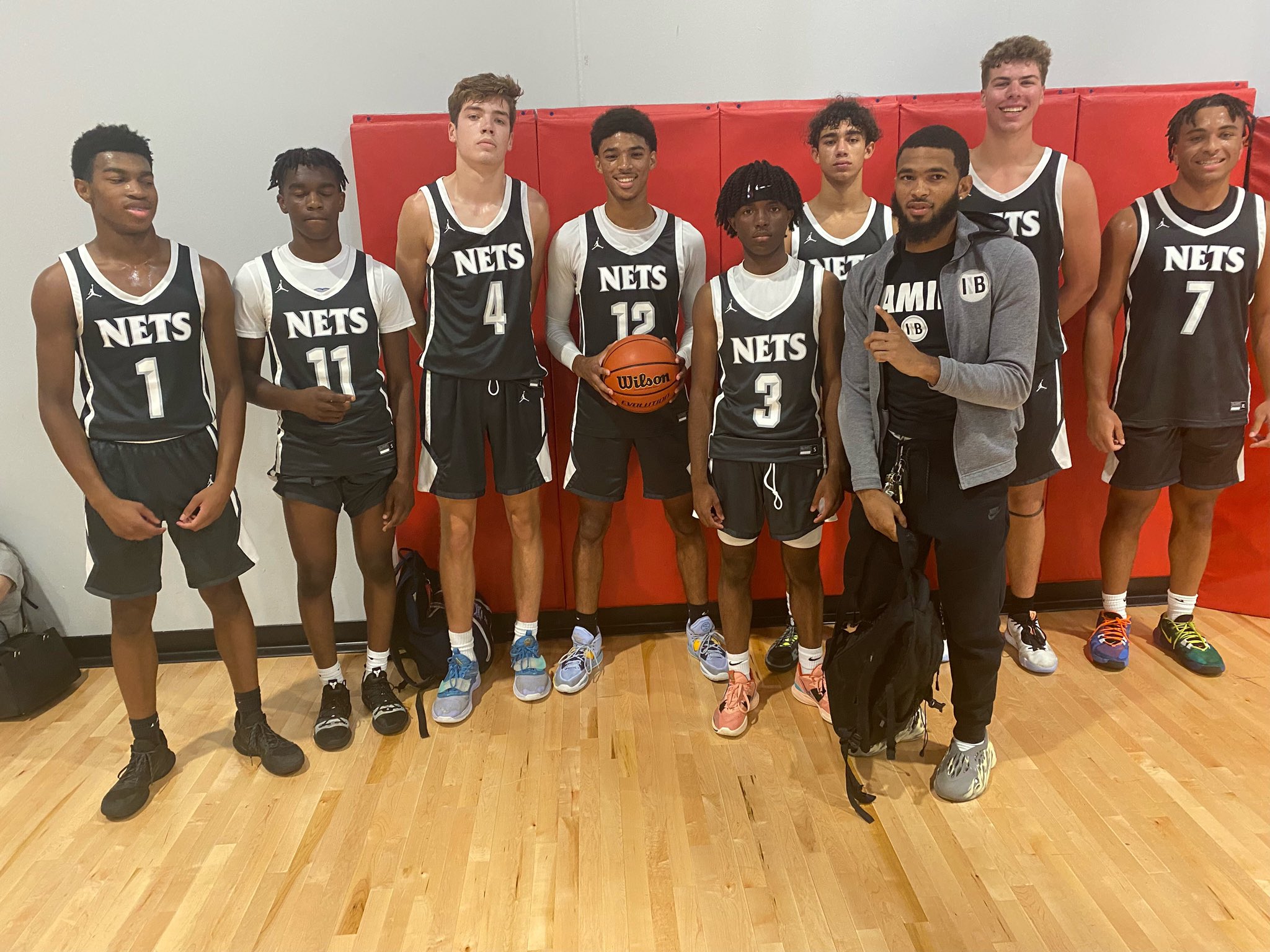 Luke Yeager (LukeYeager_24) / Twitter