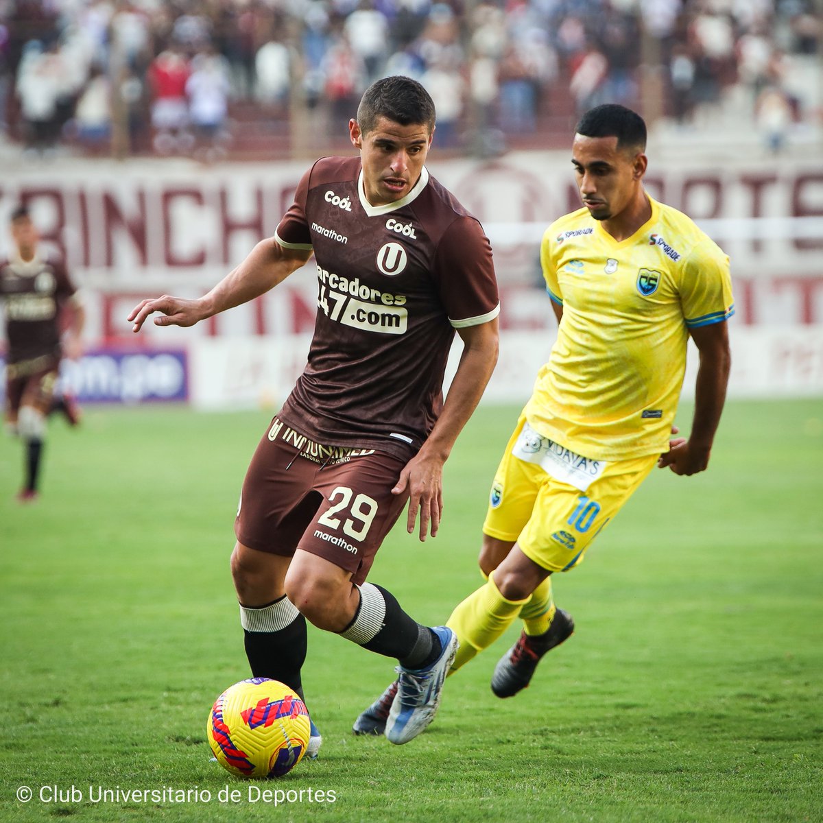 Universitario's tweet photo. โฑ๏ธ 69' | 0-0
Seguimos luchando en el Estadio Monumental.
#UxCS โฝ
#YDaleU https://t.co/mftIGasr4b