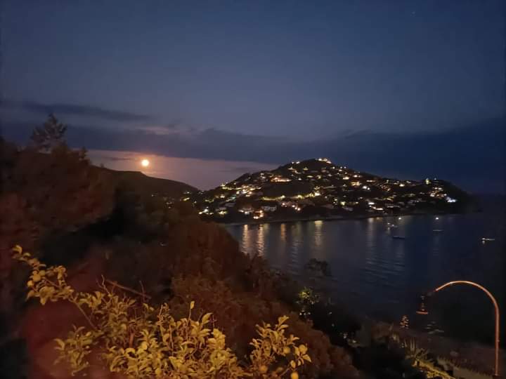 MazzucaNic's tweet photo. Arrivi di sera e Torre delle Stelle è così
#Sardegna https://t.co/ZpotH8ZQ5h