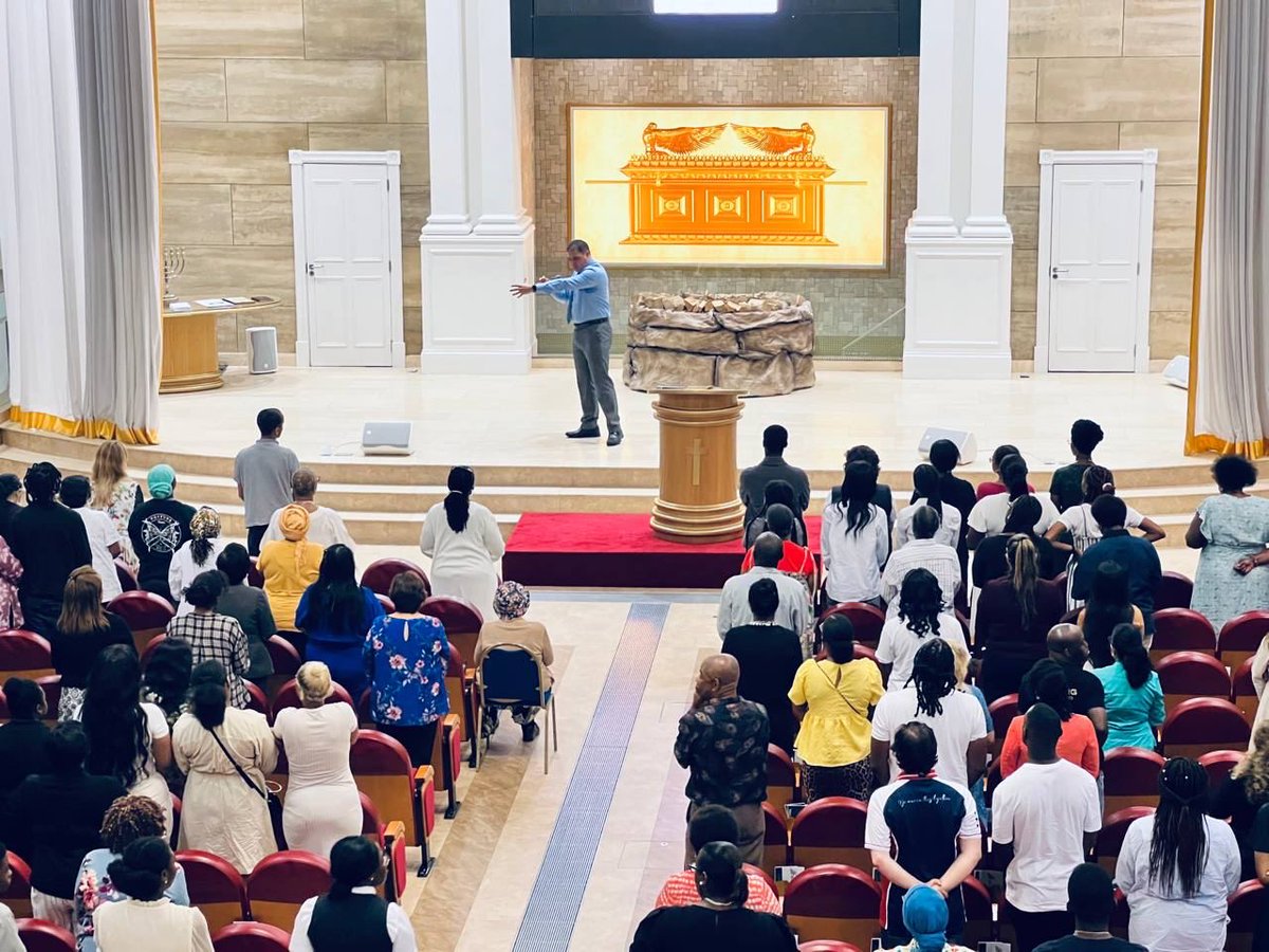 UCKG HelpCentre tweet media