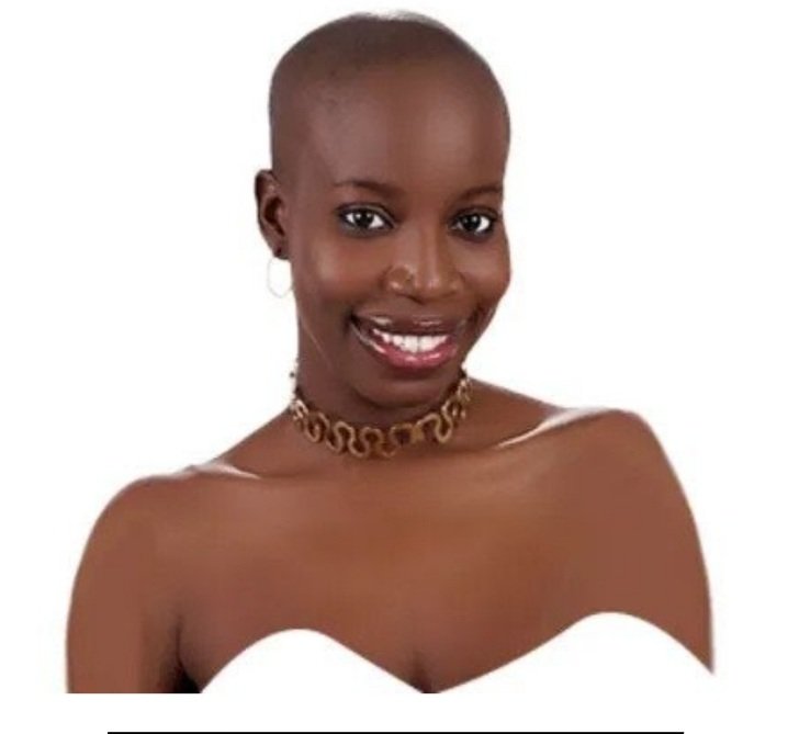 AbdulMahmud01's tweet photo. Oya, pipo, my kids' cousin, @SmoothAllysyn, is on #BBNaijaS7! She comes full with brain and confidence as the bald beauty. Let's root for her! #EdoBabe #EtsakoFinest #BaldAndBeautiful. Let's GO!!!! https://t.co/6gdTM52BvS