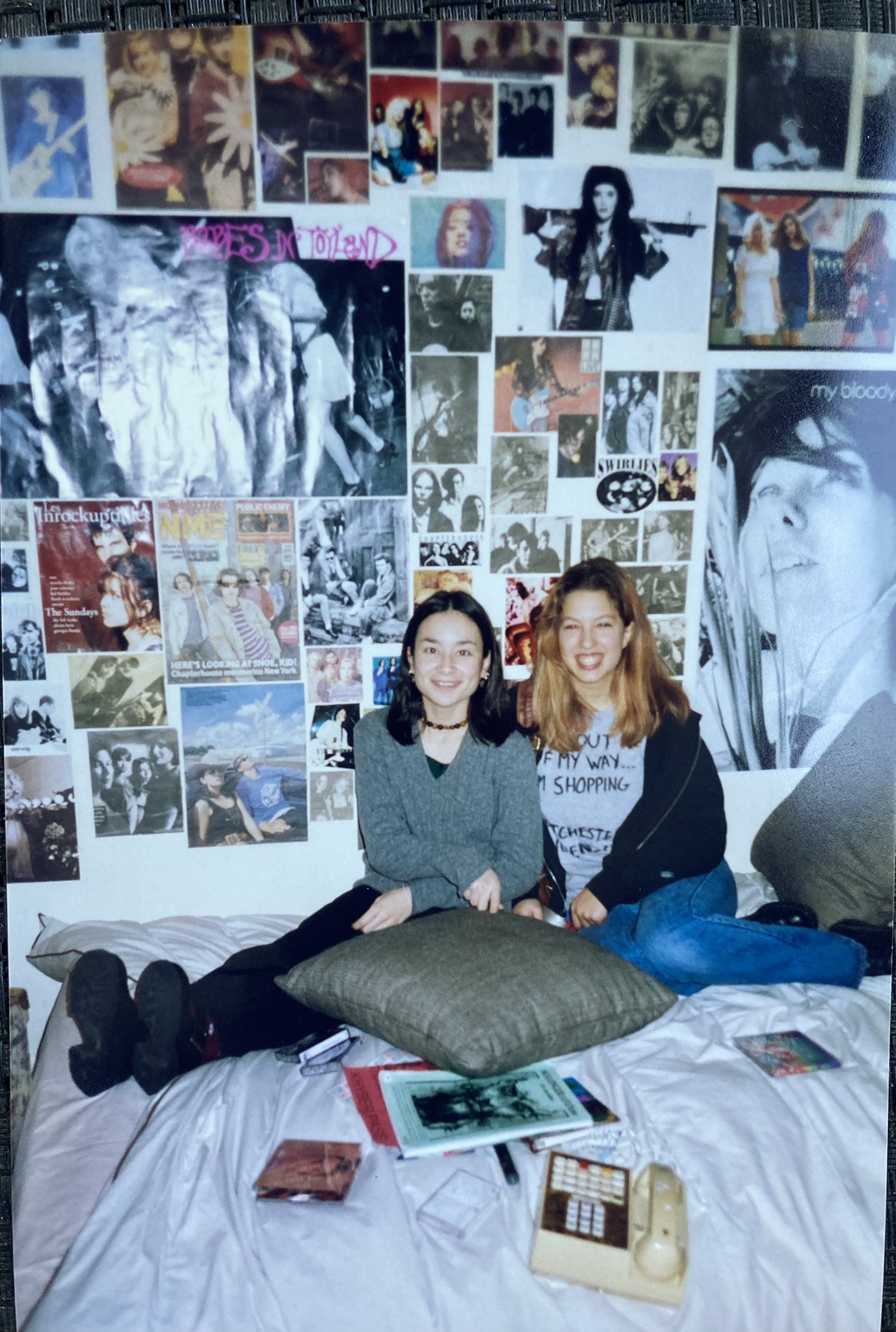 Teen Grunge Room 