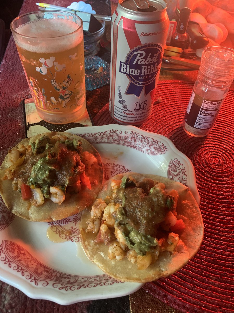 #foodie #shrimptacos ⁦<a href="/iEATi/">iEATi</a>⁩ ⁦<a href="/iBEERi/">iBEERi.COM 🍺</a>⁩