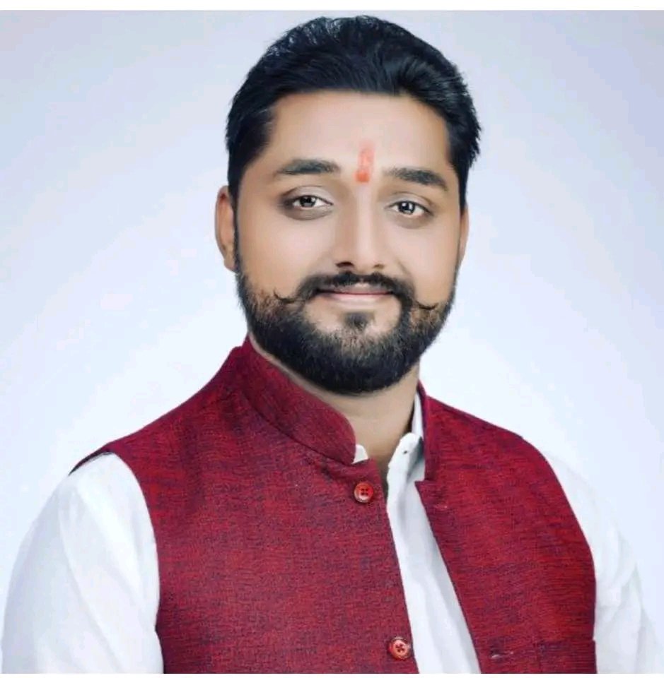 militryofhindu's tweet photo. उत्तरप्रदेश कालीसेना प्रदेश अध्यक्ष पीयूष पाण्डेय बिट्टू जी को जन्मदिन की हार्दिक शुभकामनाएं 💐....ईश्वर आपको लंबी आयु , अच्छी सेहत , धन एवं सुख-शांति से प्रदान करें।
#कालीसेना https://t.co/2GSb2eUpla