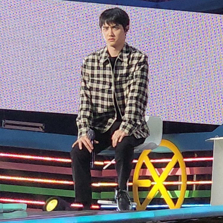 suuyinss's tweet photo. เพิ่งเคยเห็นรูปนี้ โลกนี้มันเข้าใจยากแหละเนอะ https://t.co/0VNqNDsa0c