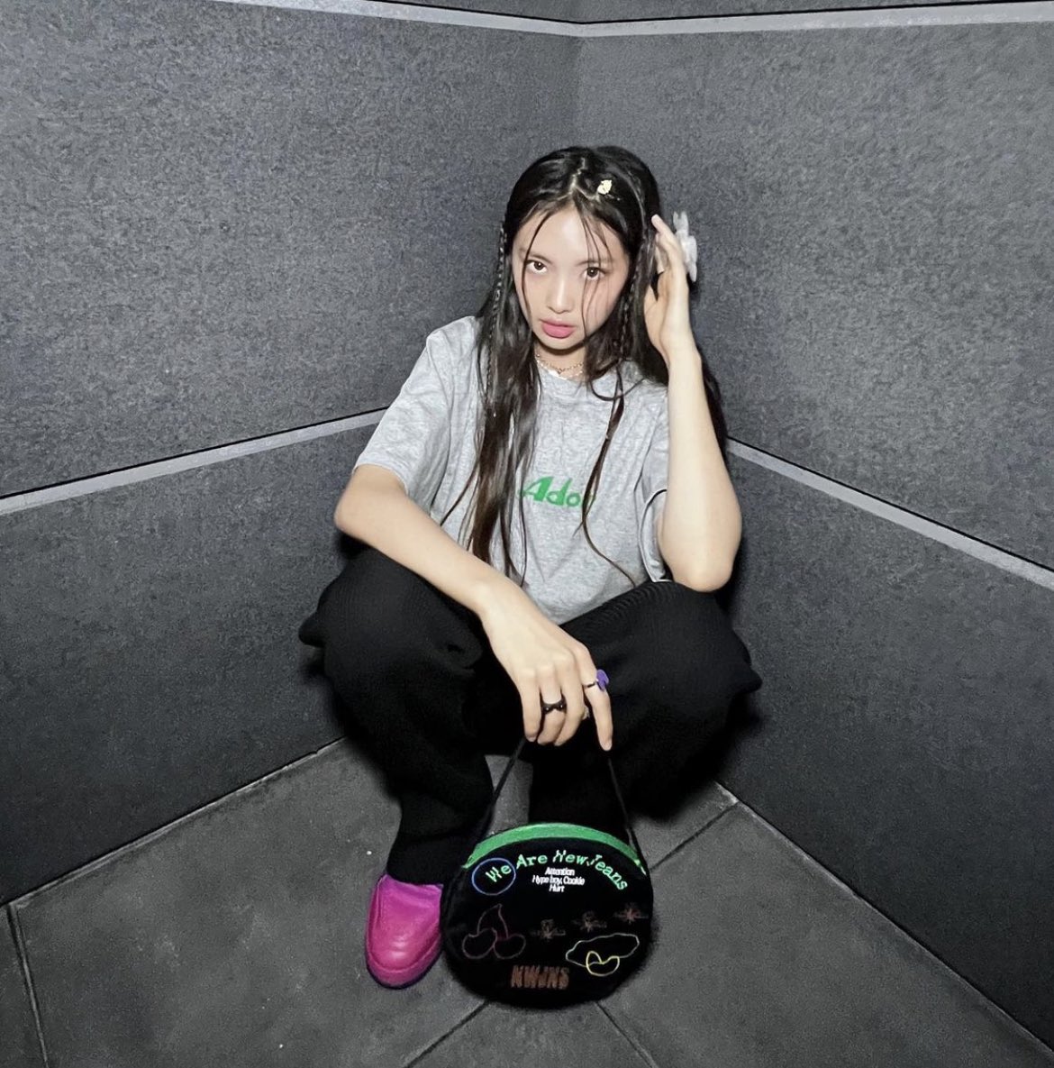 picshyein's tweet photo. hyein instagram update 220725 https://t.co/H2vWNrfybg