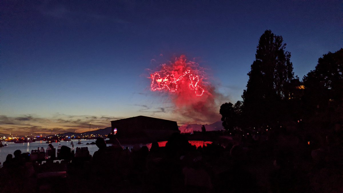 WnqsRyoko's tweet photo. @EnglishBayBarge I think the fireworks speak for all of us. Barge is love, barge is life. https://t.co/MxPq9Ceyqj