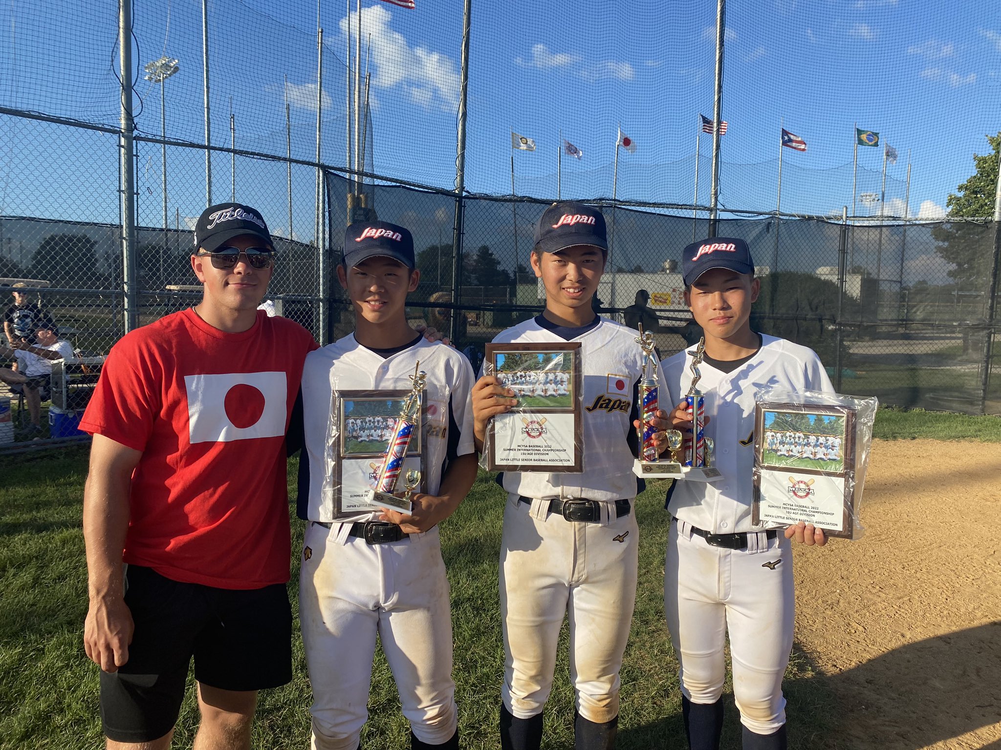 Brian Edge on Twitter "Anthony with our guests from Japan. 15U MCYSA