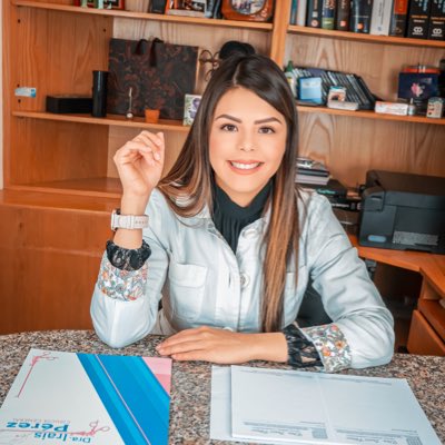 Irais_08's tweet photo. #NuevaFotoDePerfil https://t.co/mXkPfq2BYJ