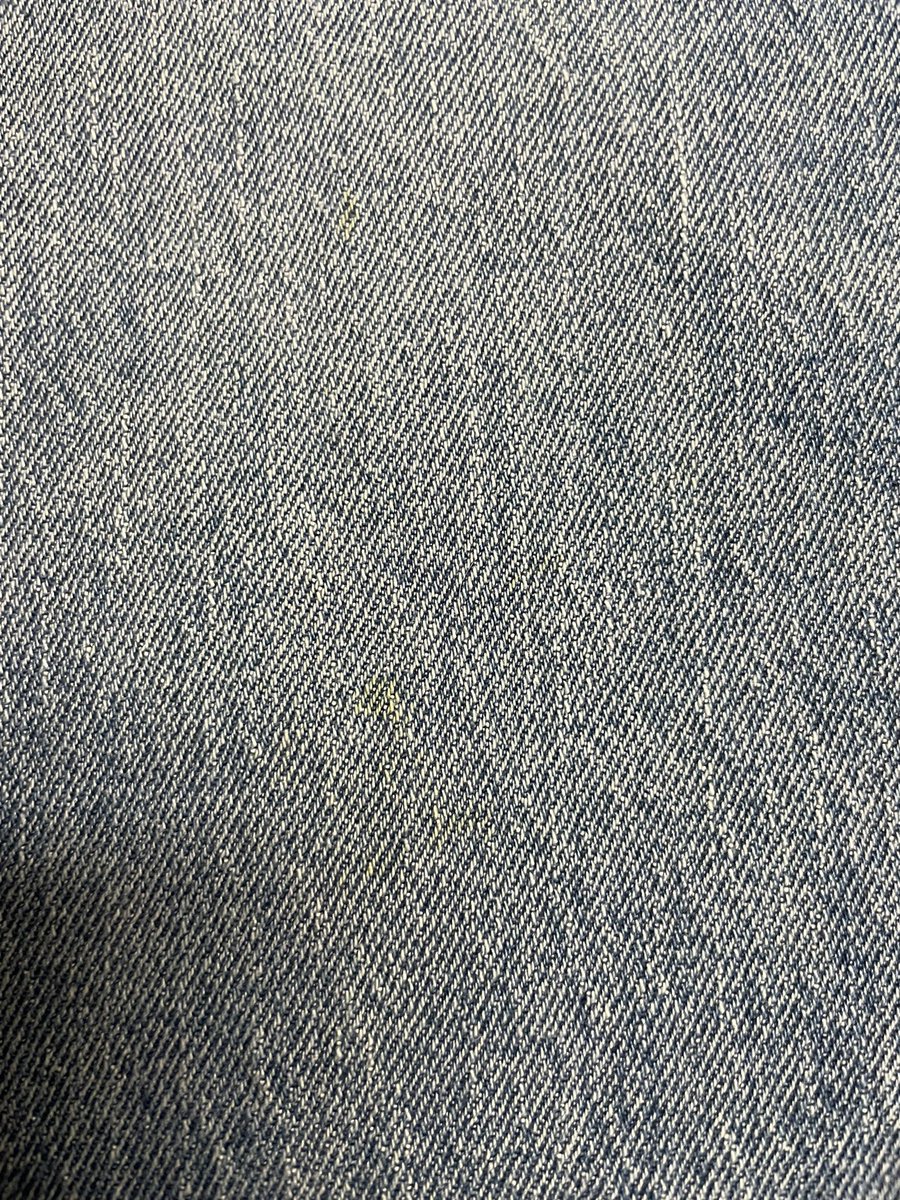 erin_bartlett's tweet photo. @madewell really gross to order a pair of jeans and they get sent to me clearly worn and washed with grass stains on the knees https://t.co/GtquNqSzjq