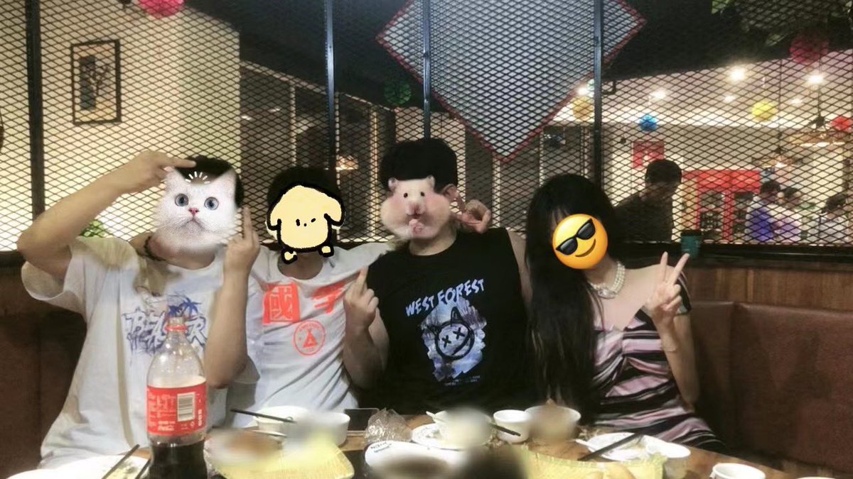pysquenn's tweet photo. 猜猜吃完饭干嘛 https://t.co/6XKo9iGobT