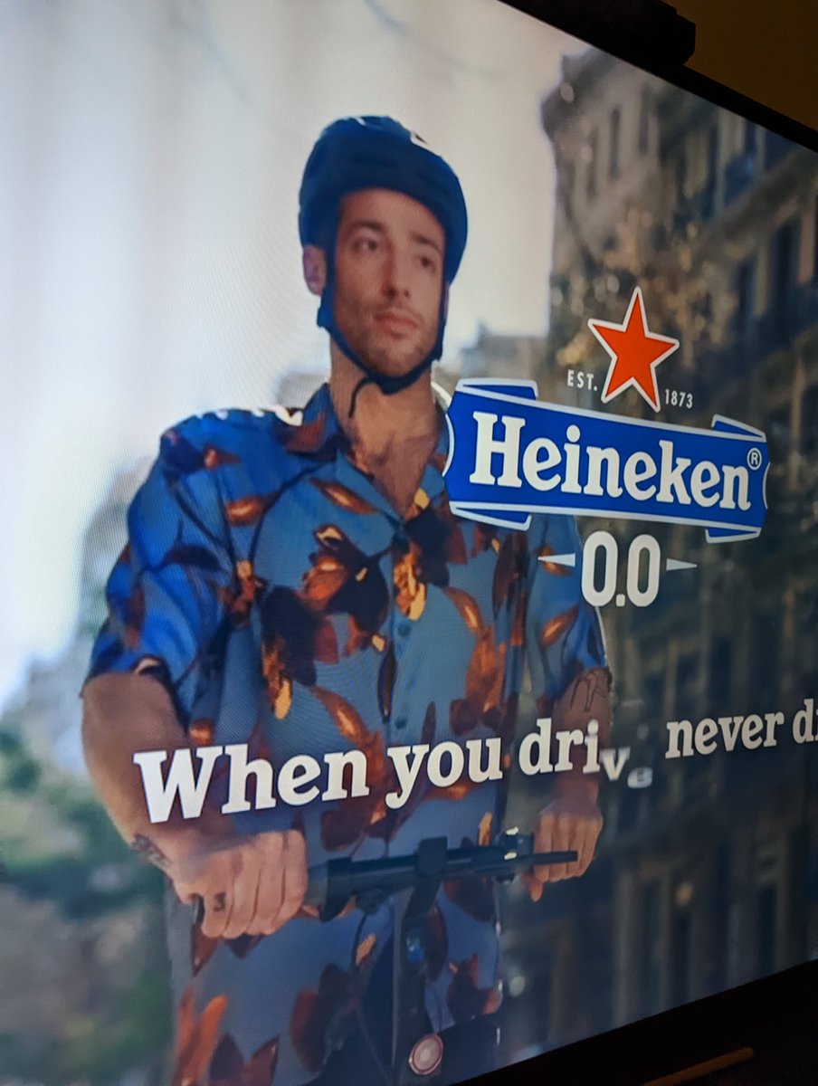 timwong22's tweet photo. @danielricciardo I think Heineken messed up ur ad, or is this really you? https://t.co/95p3cRNR5B