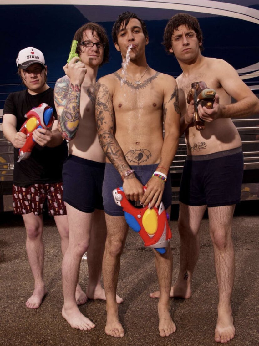 Pete Wentz голый