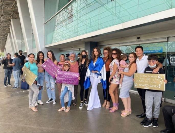 ClsNicaragua's tweet photo. #24Julio

#LeylaniLeyton rumbo al país #Centroamericano #ElSalvador para representar dignamente a #Nicaragua  en el MISS TEEN Mundial a celebrarse en dicho país. 

#4319FuerzaDeVictorias #NicaraguaLinda #VivaElLibertadorBolivar https://t.co/9t1CwDn1G5