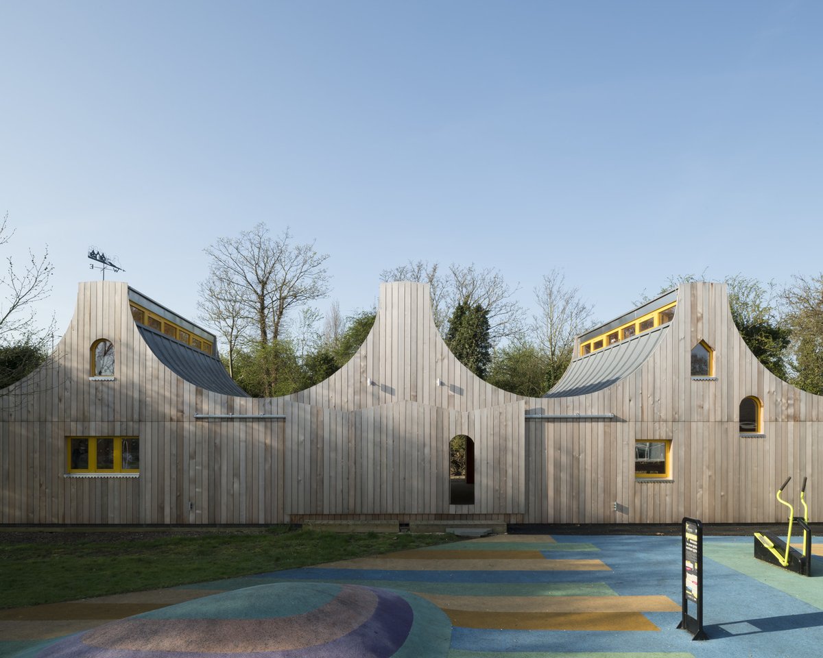ArchGulo's tweet image. Woodland Classrooms Belvue School
by Studio Weave, 2017
photos by Jim Stephenson
Northolt, England