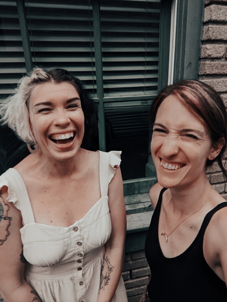 hellomacyk's tweet image. “We are all just a puke window waiting (3 years) to be cleaned.” 
@DanaLouBruinsma #pukewindow