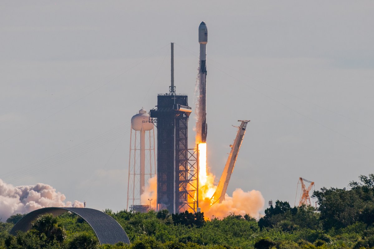 SLDelta45's tweet image. Congratulations to Space Launch Delta 45 &amp;amp; @SpaceX on another successful Starlink mission!  This is the 3rd Starlink launch of July and the 44th total launch in the past 365 days. Thank you for all of your hard work to ensure we #SetThePaceForSpace from the Eastern Range &amp;amp; AATS.