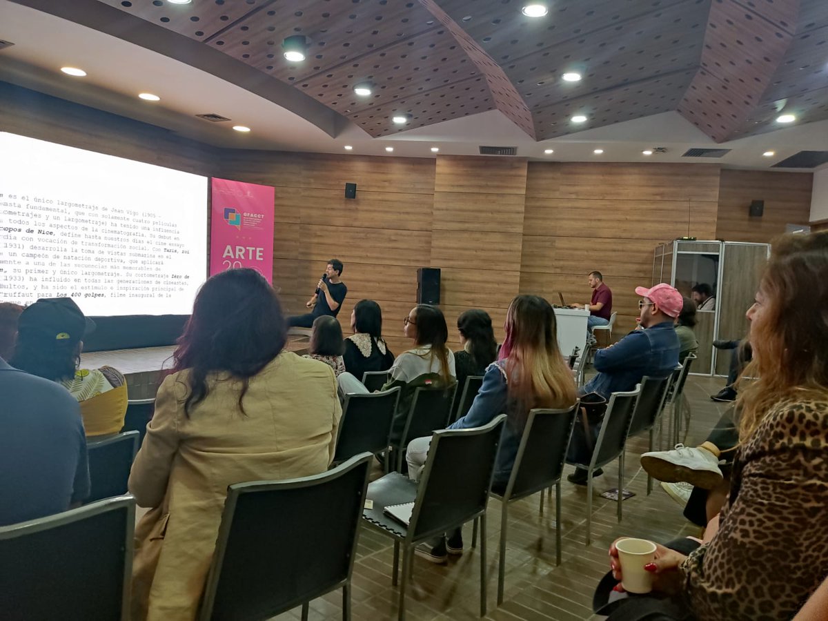 DACMI_Cultura's tweet photo. En este espacio participaron agentes de la distribución y exhibición de Colombia. Fue guiado por Ramiro Ledo (España) de la Distribuidora Atalante y Duplex Cinema.
#Cinematografía #CineColombiano #DACMI #MinCultura #GFACCT https://t.co/UyApDQHz3Y