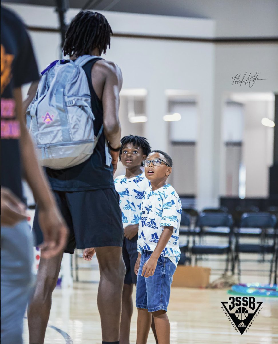 NinaZDallas's tweet photo. The mission…

adidas #3SSB #GameLifeWorld 🏀

📍 #adidasAAC in Rock Hill, SC

📸 @mhirsch_shoots https://t.co/e0fw31Agsm