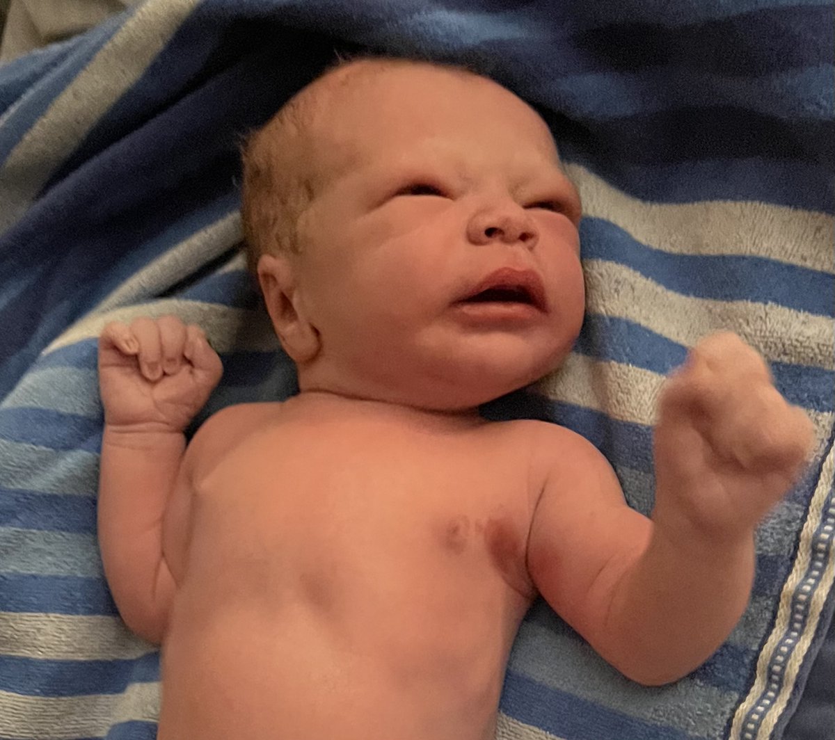 bideus2's tweet image. This morning at 4:00am we welcomed Wade Maki Ideus to the family!  Baby Wade and Addlea are doing great, and now we get to learn how to be parents...Praise God for the sweet gift He gave us!