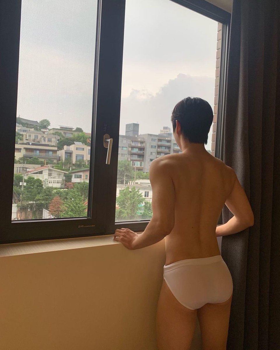 jinshow2's tweet photo. ig:holiday__365 https://t.co/BZe9UfGyXr
