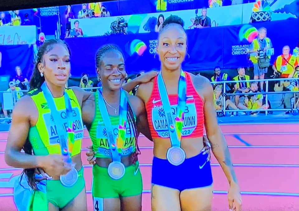 JavierCulson's tweet photo. Que carreron, medalla de Bronce y record nacional 100mv, la consistencia en el medallero 🔥🔥🔥 https://t.co/hN9KtbGtYD