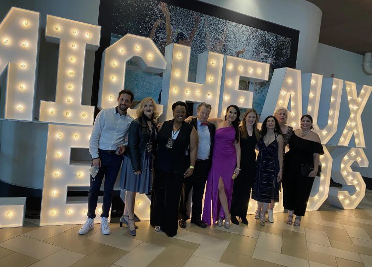 AWynner's tweet photo. #40ishtheshortfilm ##michaeuxfilmfestival2022 #lalive #LosAngeles #tracihays #nicolestuart #catalincampbell #algeritawynn https://t.co/JnJM57YusT