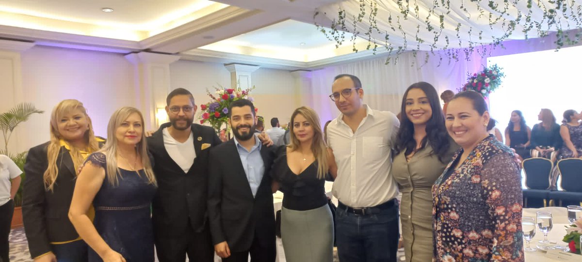 CECILIA VARGAS 🇸🇻 tweet media