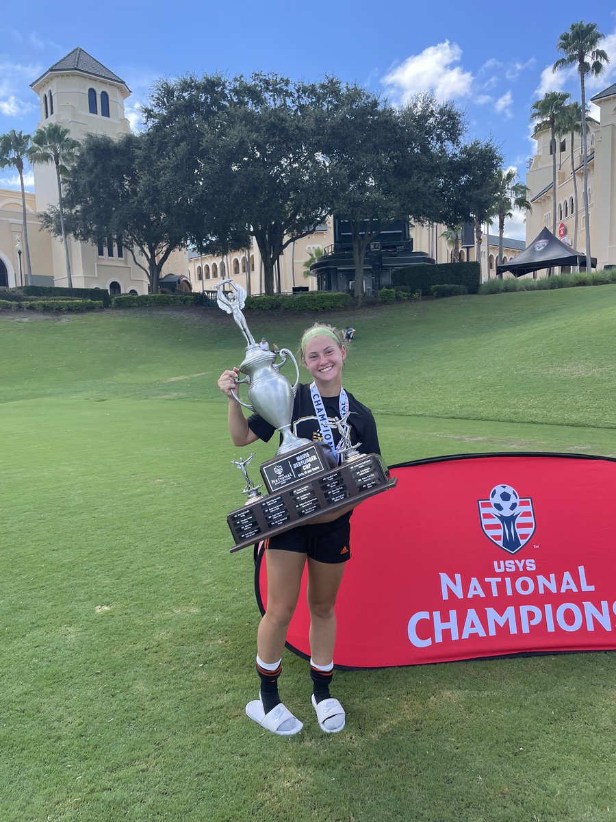 mallorycollins_'s tweet photo. NATIONAL CHAMPS!! So thankful for this incredible experience. I’m so proud of my team and everything that we’ve accomplished. Finally got the 3rd star! ⭐️⭐️⭐️ @HolevasTom @Smileski17 @FC1974_G2006 @USYouthSoccer @NationalLeague https://t.co/K074UXmBBz