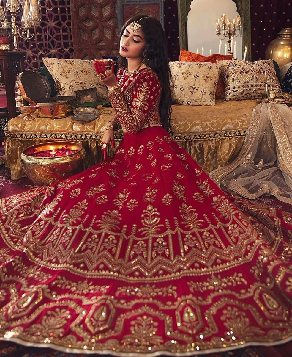 eTodayInPak's tweet photo. #SajalAly in un bellissimo abito da sposa 😍 💓
#todayinmagzine #ethnicofficialpk #sajalaly #Workdairies #Collection #bridal #triditional #red #brightful #solothnicofficialpk #sajalaly #Workdairies #Collection #bridal #triditional #red #brightful #solo https://t.co/M328J1WkBs
