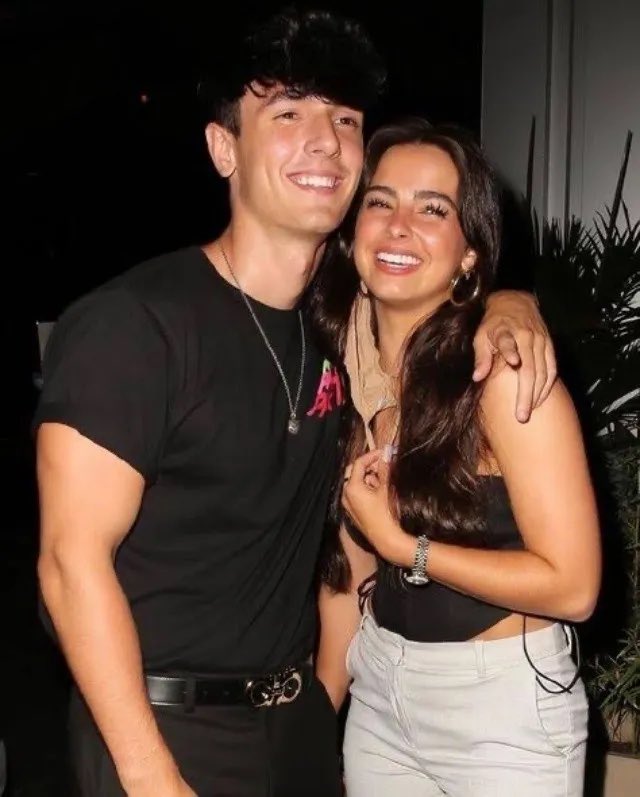 antonyarangoo's tweet photo. Parejas que me duelen 🥹 https://t.co/Ft6BjNqsXP