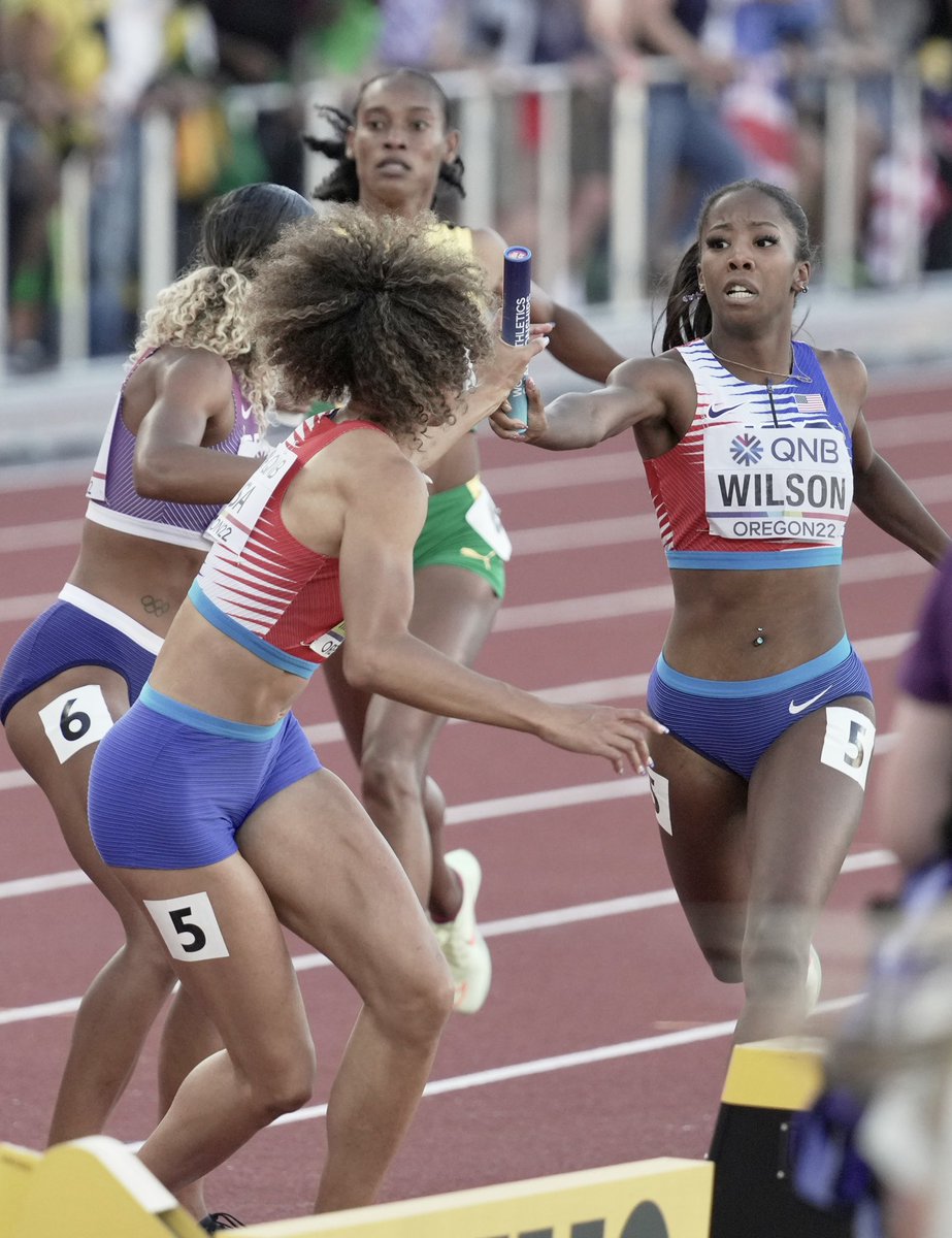 RazorbackTF's tweet image. 2022 World Athletics Championships 

4x400 final

Razorback Britton Wilson runs third leg (49.39) on winning USA relay, who won in a world leading 3:17.79

Relay order
50.50 Diggs
49.99 Steiner
49.39 Wilson
47.91 McLaughlin

Wooo Pig Sooie!