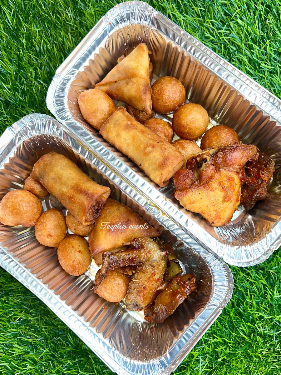 Tplusevent's tweet photo. Food is ready for delivery this Monday. 
Rice and beans with fish
Jollof and fried rice
Chicken and chips
Yamarita
Gizzdodo 
Smallchops

All meals and more are ready for immediate delivery. Let’s serve you and deliver to your doorstep. Kindly RT https://t.co/N9SsQaFjDD